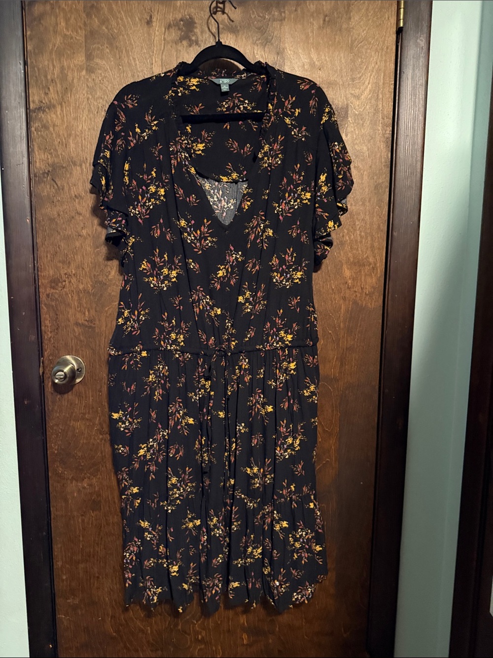 Terra & Sky Black Floral Tie-Waist Midi Dress